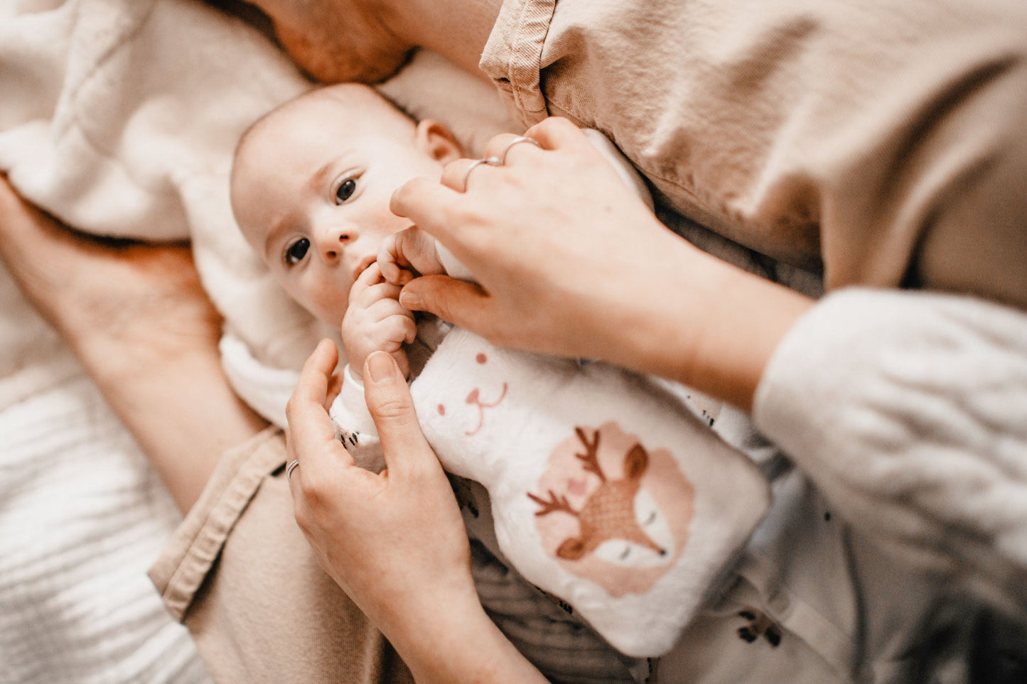 Angoisse de séparation chez bébé : 7 astuces pour des nuits plus sereines